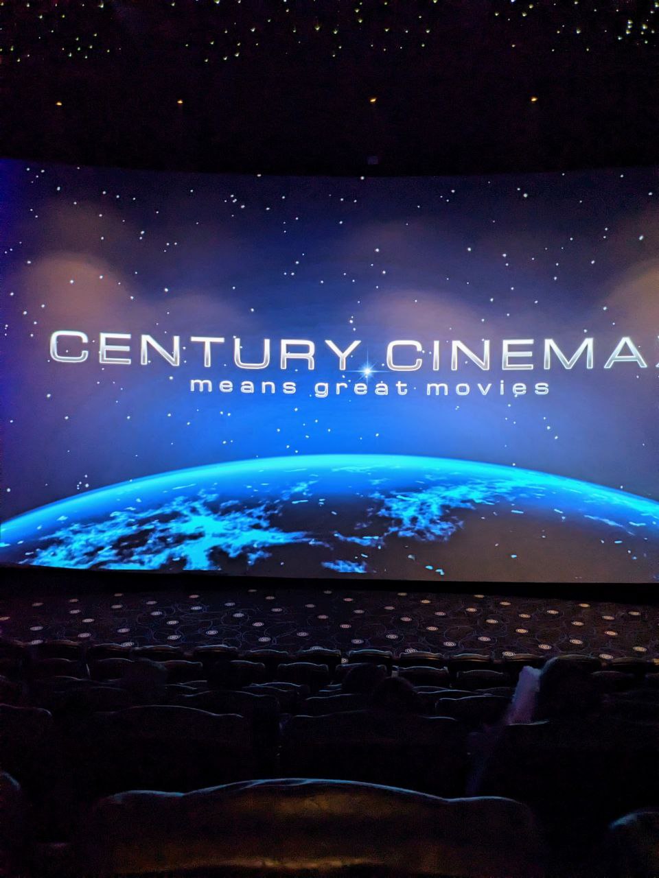 Read more about the article Century Cinemax IMAX in Garden City, Guide & Review